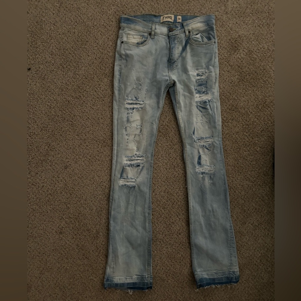 Light blue stacked jeans
